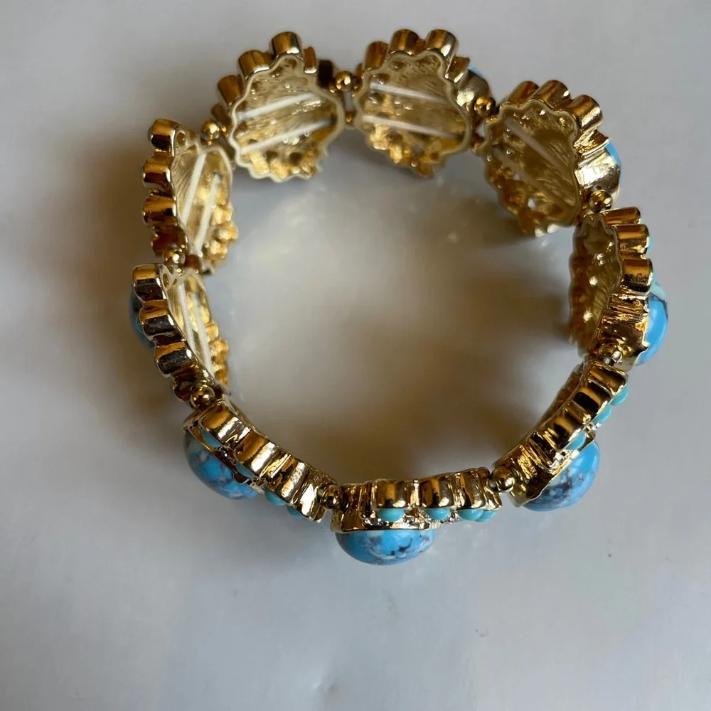 NWOT Loft Turquoise with crystal rhinestones elastic bracelet.